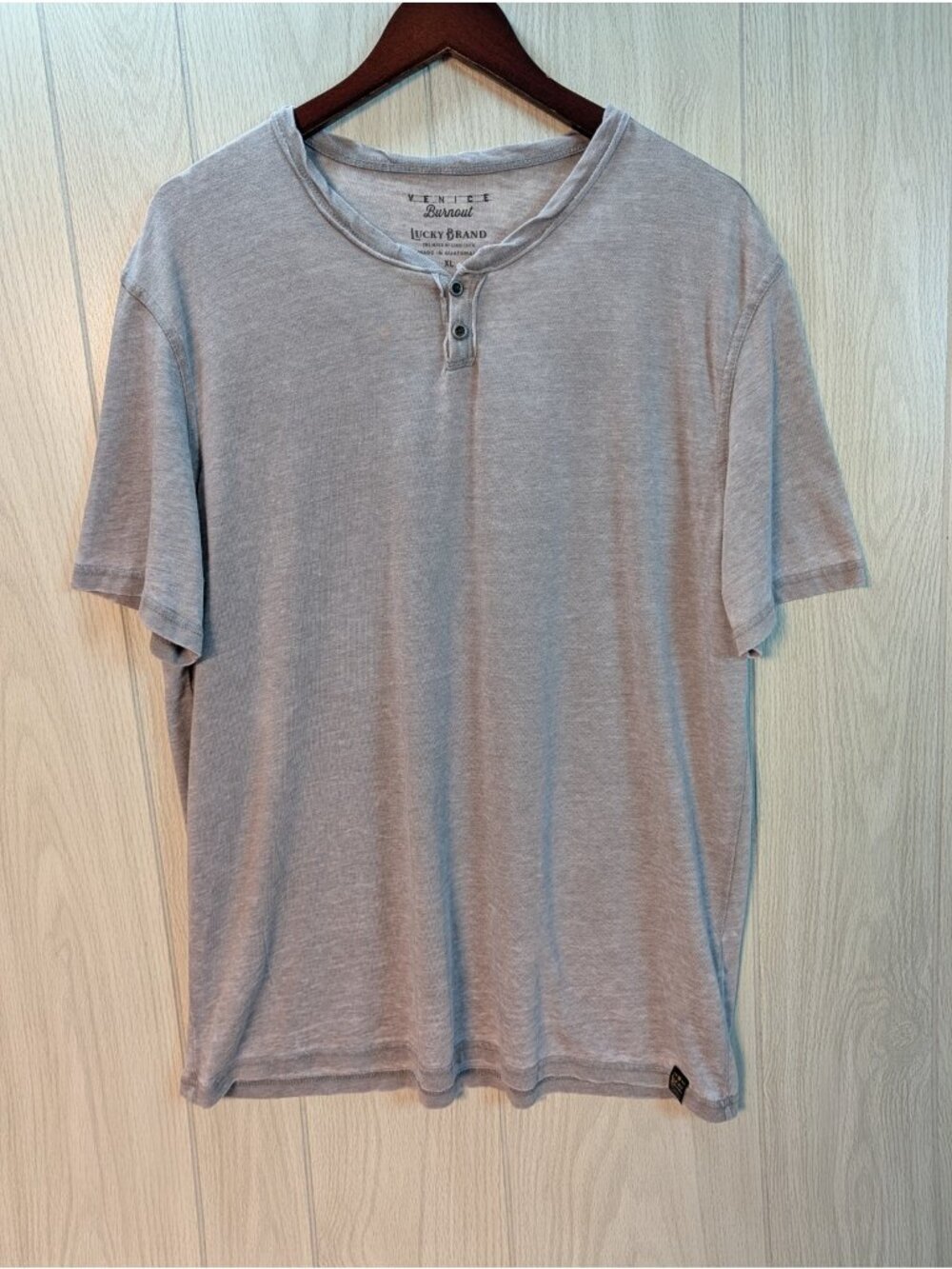 Lucky Brand Venice Burnout Shirt Mens XL Gray Short Sleeve Henley Neck Distress